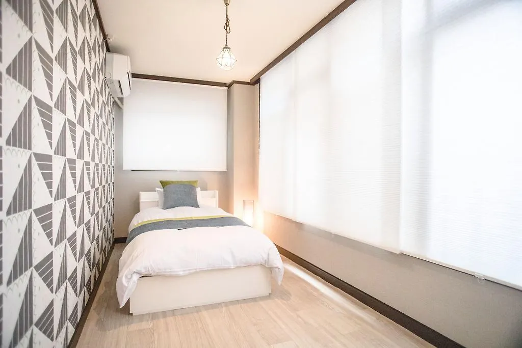 Lägenhet 8Inn Gojo Ohmiya Kyoto Japan